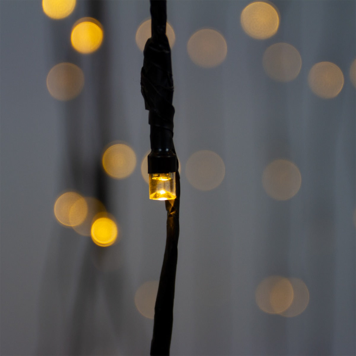 Weeping Willow Tree - 180cm Black 400 Warm White LED - Like New