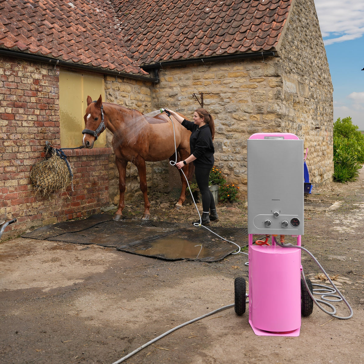 Deluxe Portable Horse Shower - Pink - Like New