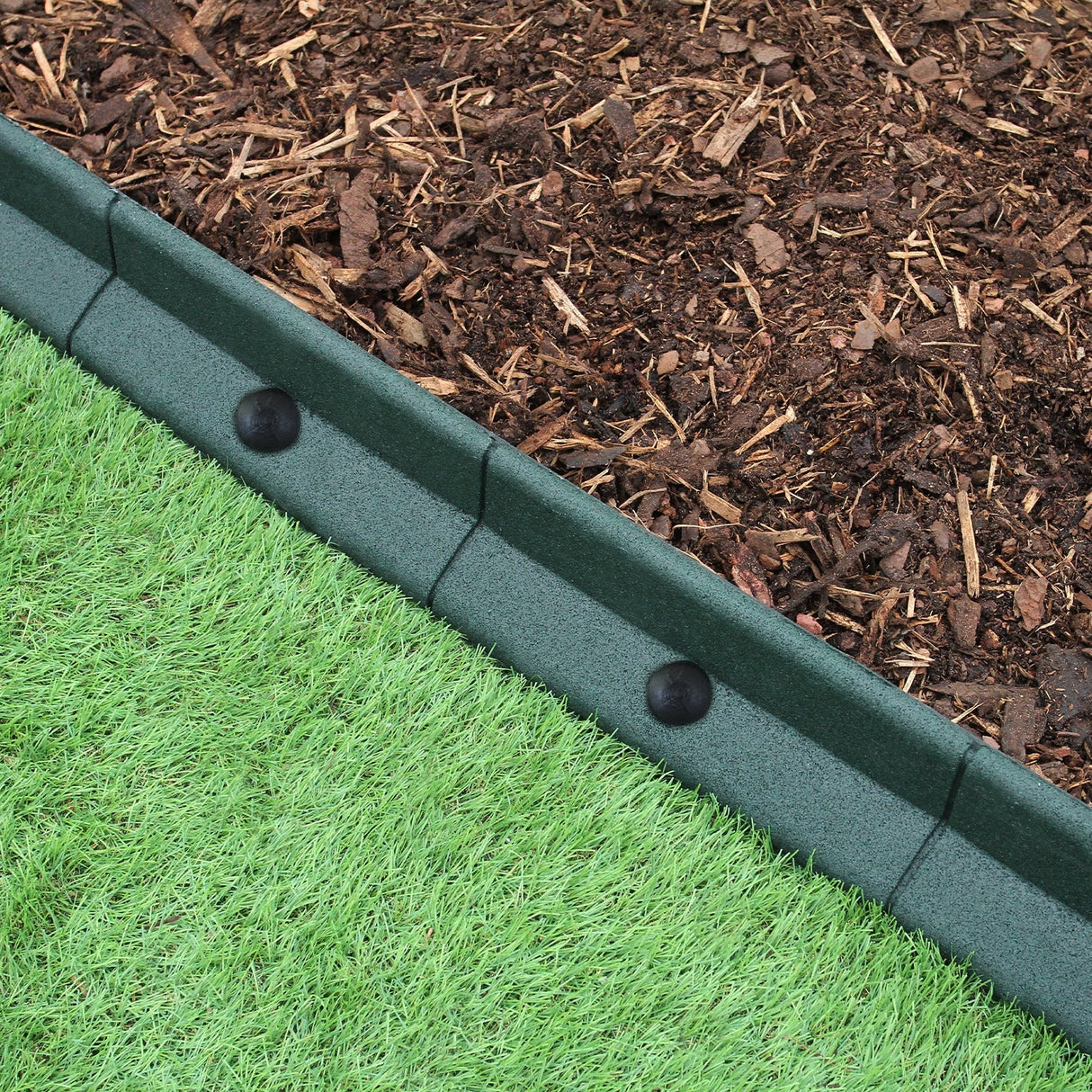 Flexible Lawn Edging Green 1.2m x 12 - Used - Good