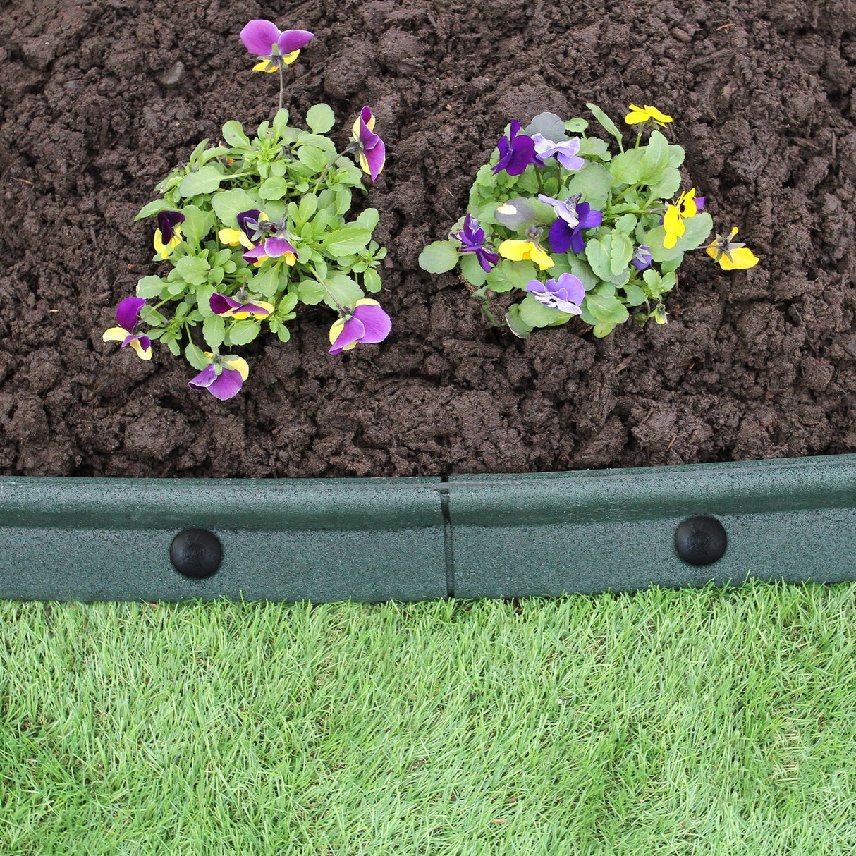 Flexible Lawn Edging Green 1.2m x 12 - Used - Good