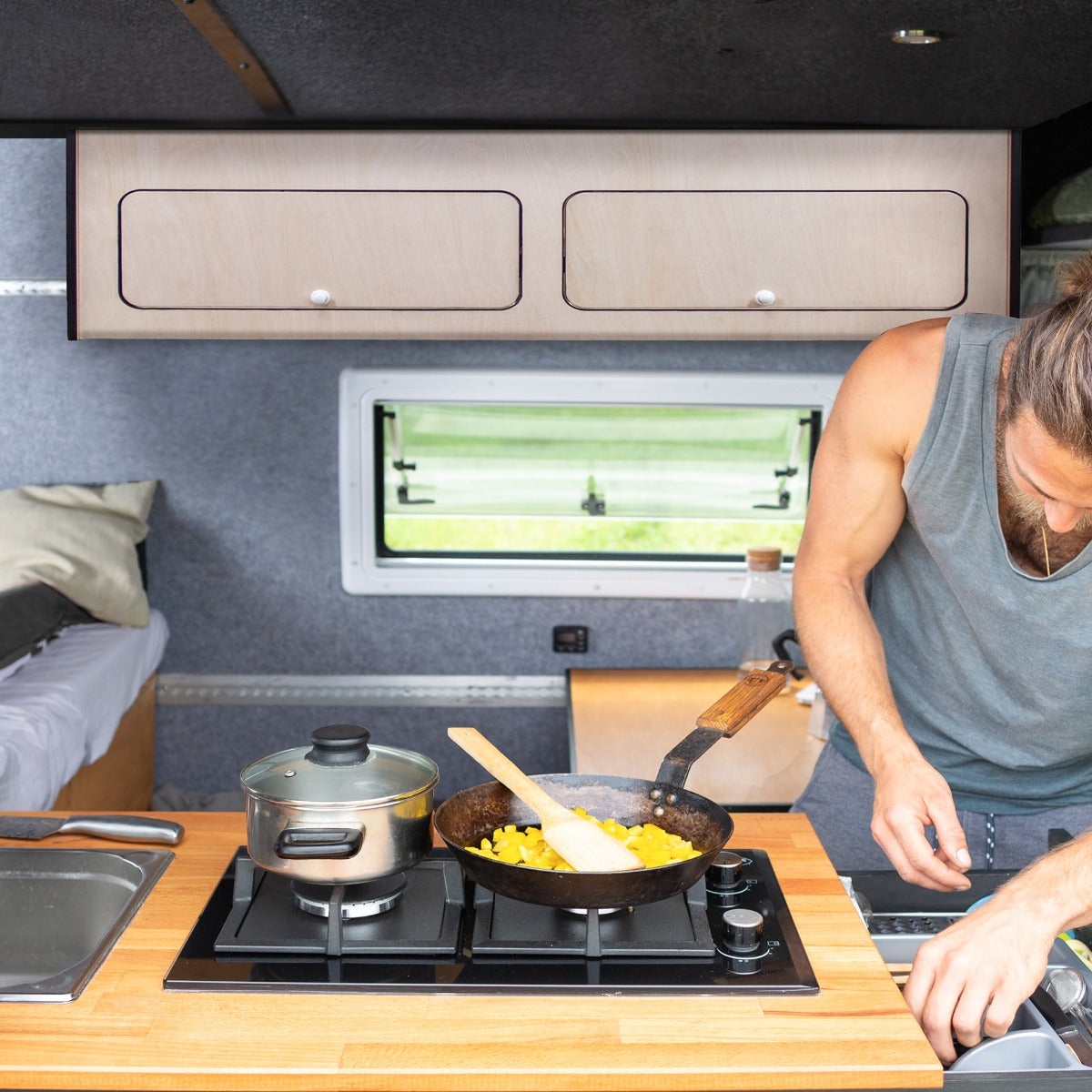 Overhead Camper Cabinet With Black Trim – 120cm x 25cm x 25cm - Used - Acceptable