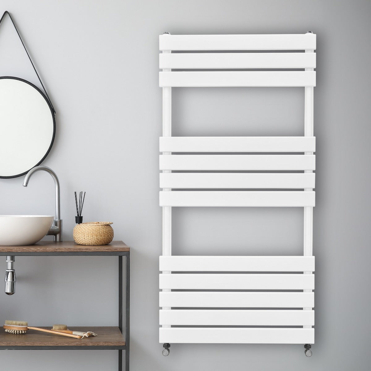 Flat Panel Towel Radiator – 1200mm x 600mm – White - Used - Acceptable