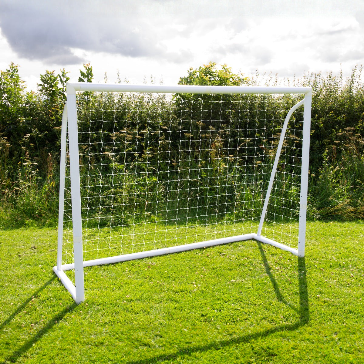 8 x 6ft Football Goal, Carry Case and Target Sheet - Like New