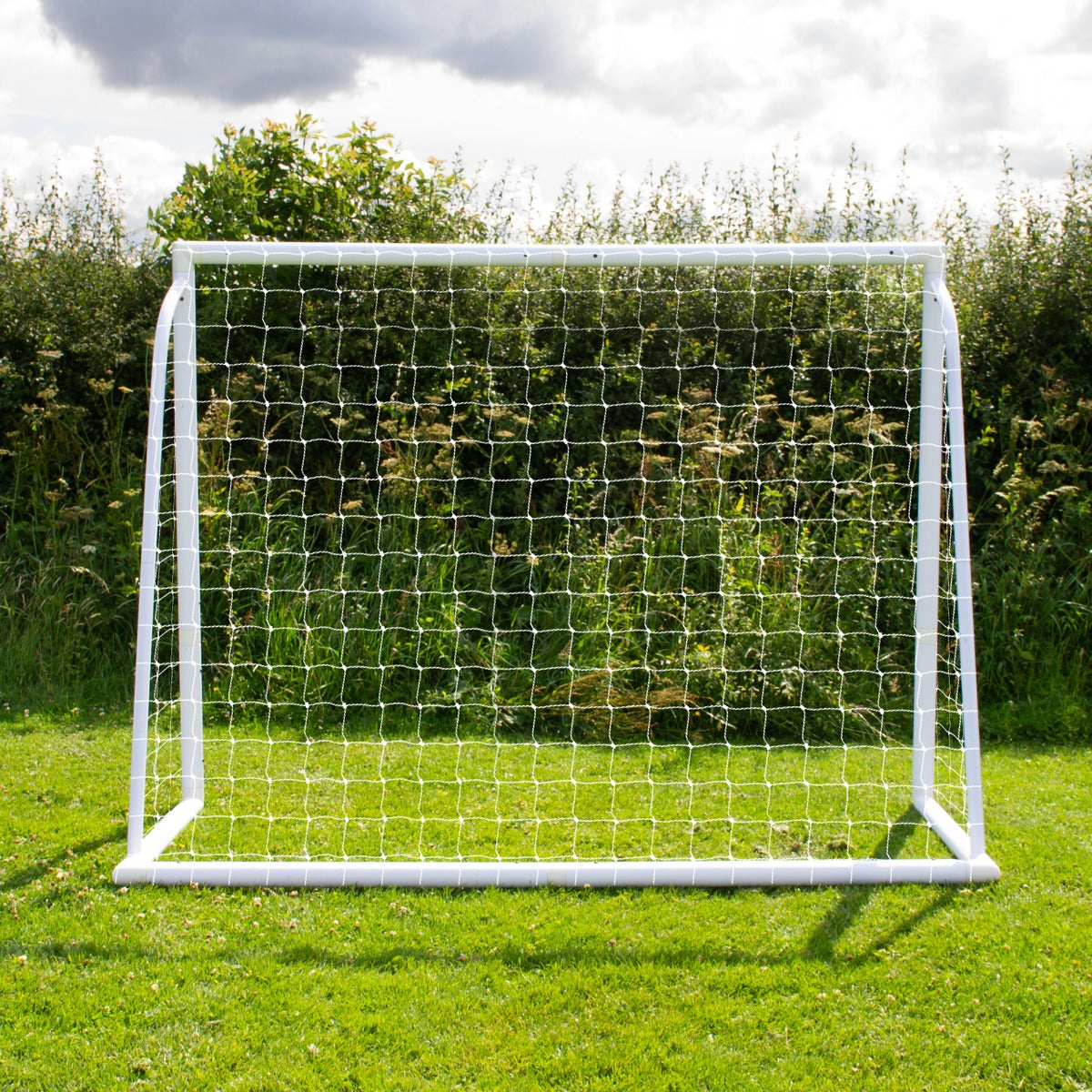 8 x 6ft Football Goal, Carry Case and Target Sheet - Like New