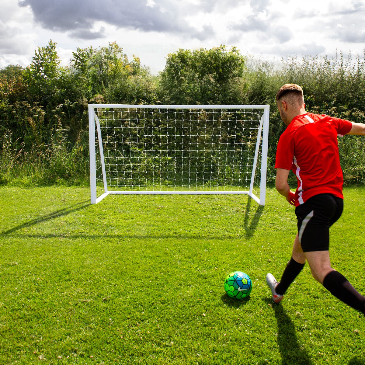 6 x 4ft Football Goal, Carry Case and Target Sheet - Used - Good