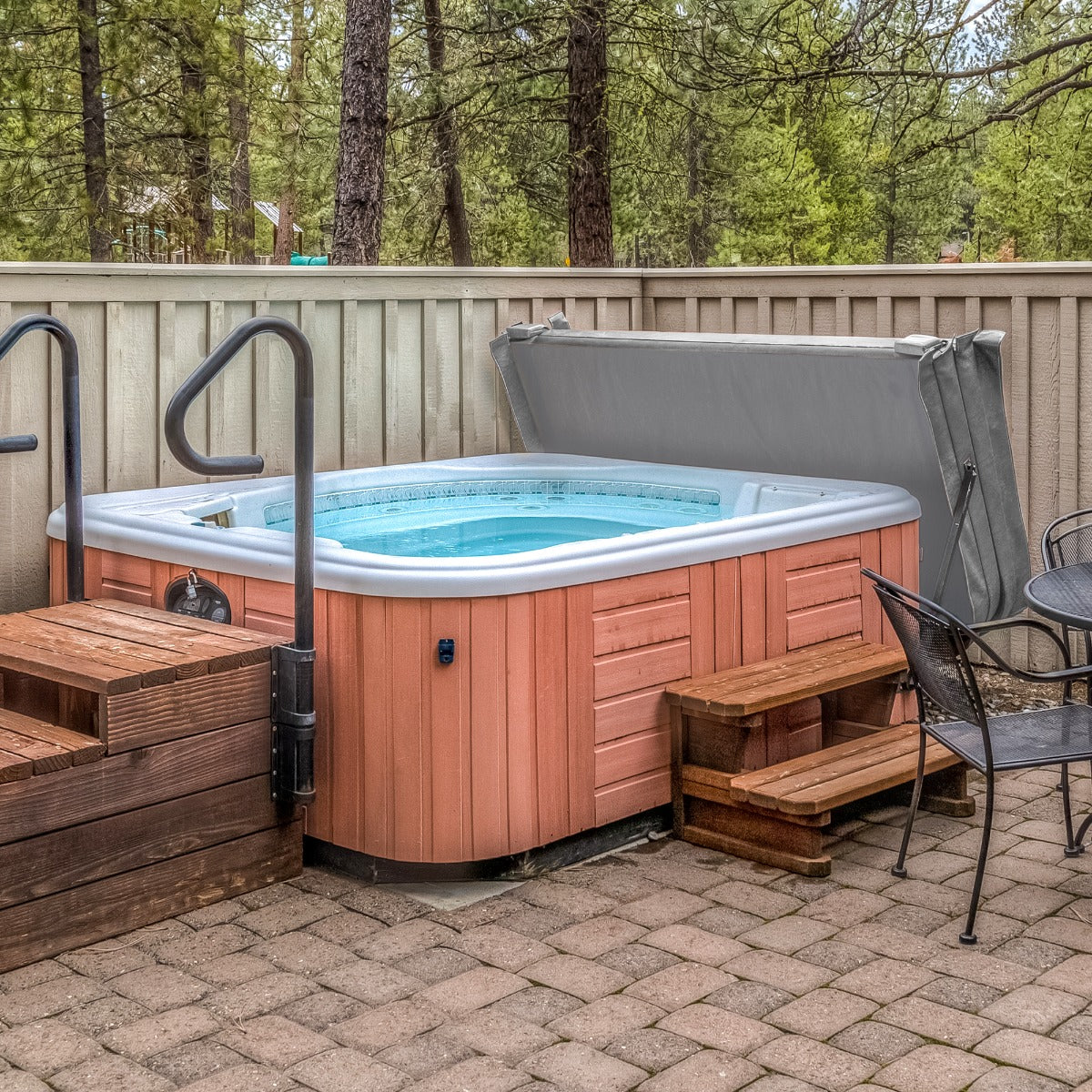 2.2m Hot Tub Spa Cover - Grey - Used - Acceptable
