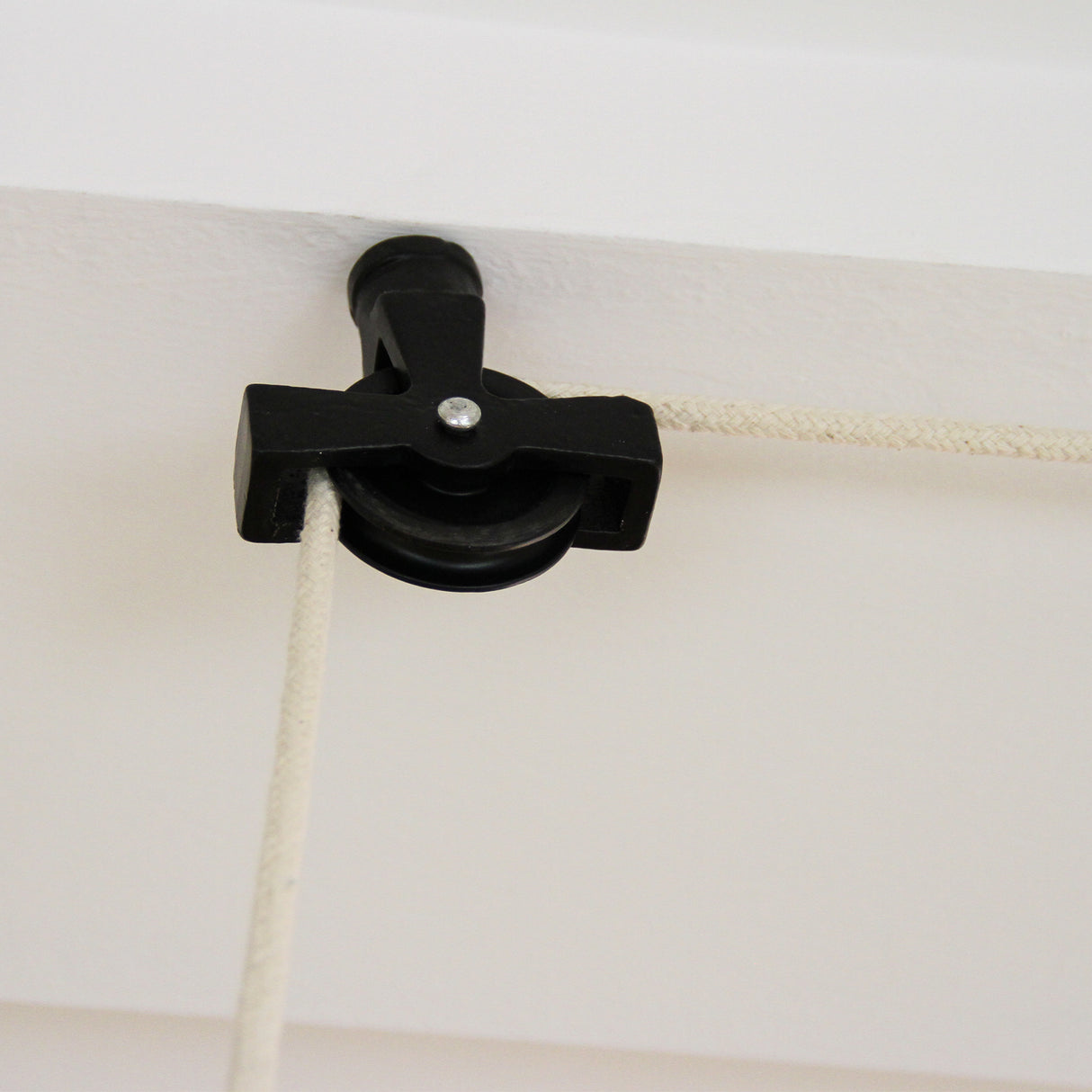 Clothing Airer Ceiling Pulley - Black - 1.8m - Like New