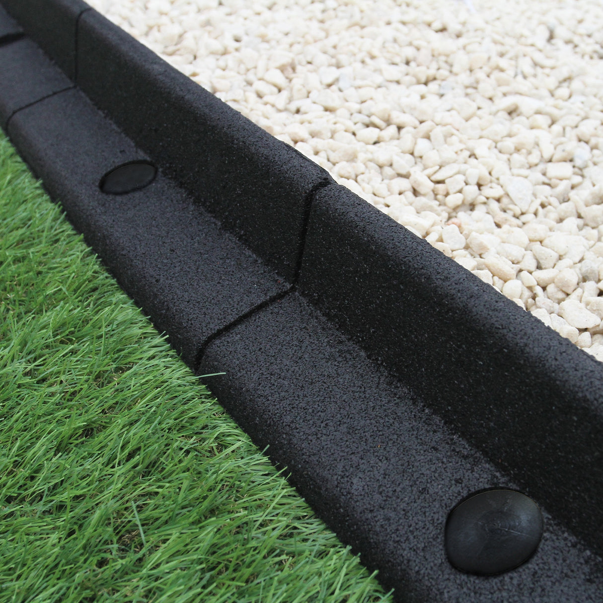 Flexible Lawn Edging Black 1.2m x 26 - Like New