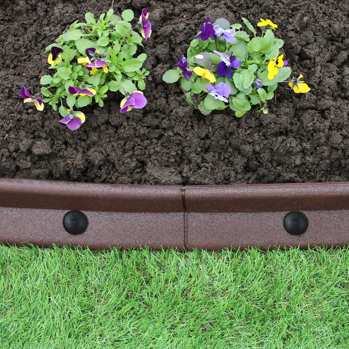 Flexible Lawn Edging Brown 1.2m x 6 - Like New