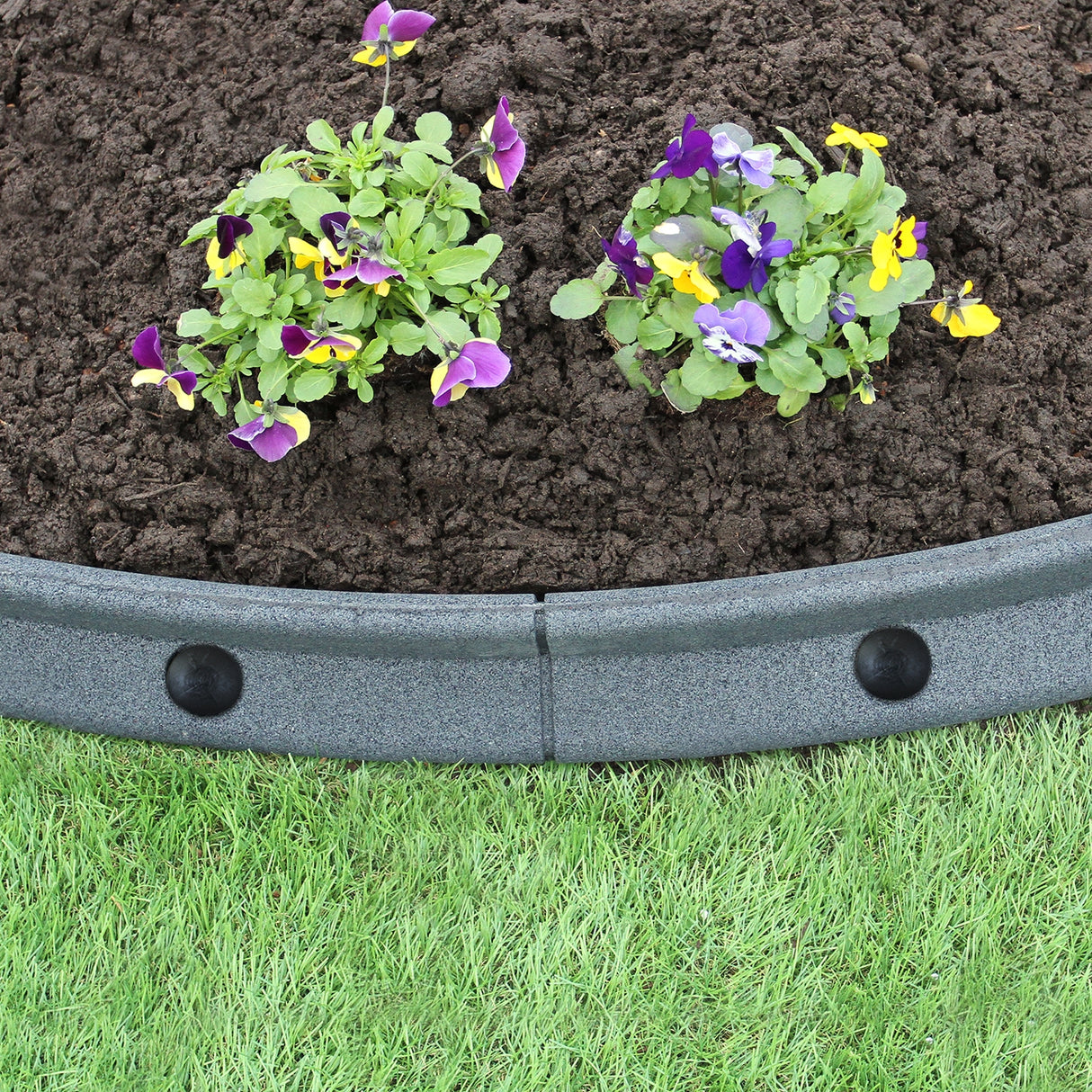 Flexible Lawn Edging Grey 1.2m x 6 - Like New