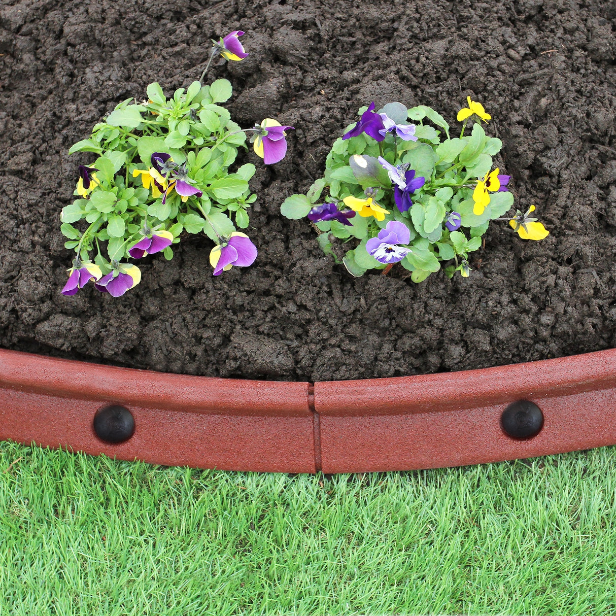 Flexible Lawn Edging Terracotta 1.2m x 6 - Like New