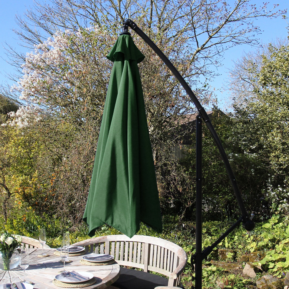 Green Cantilever Parasol & Fan Base - Used - Good