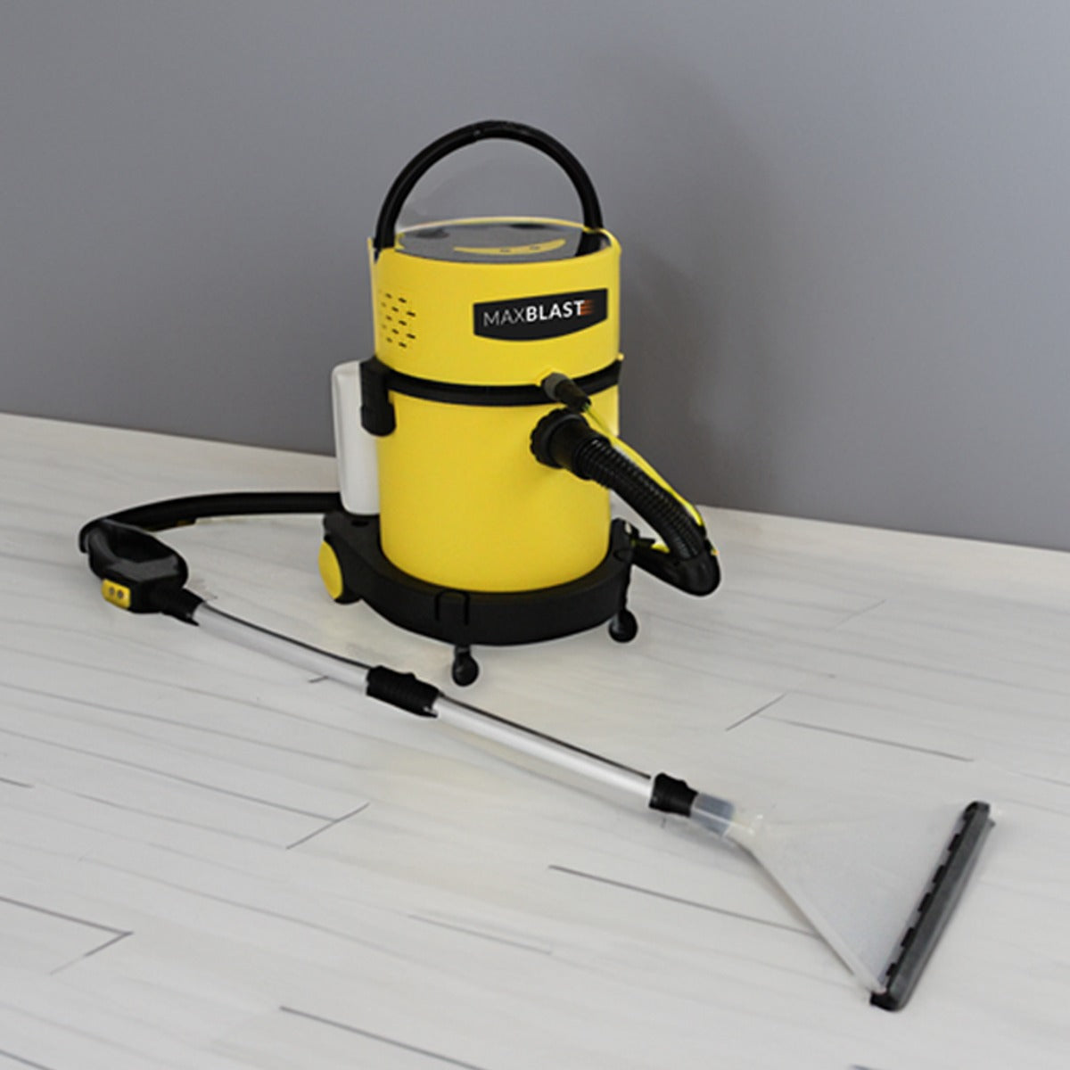 MAXBLAST Wet and Dry Vacuum Cleaner - 20 L - Used - Acceptable